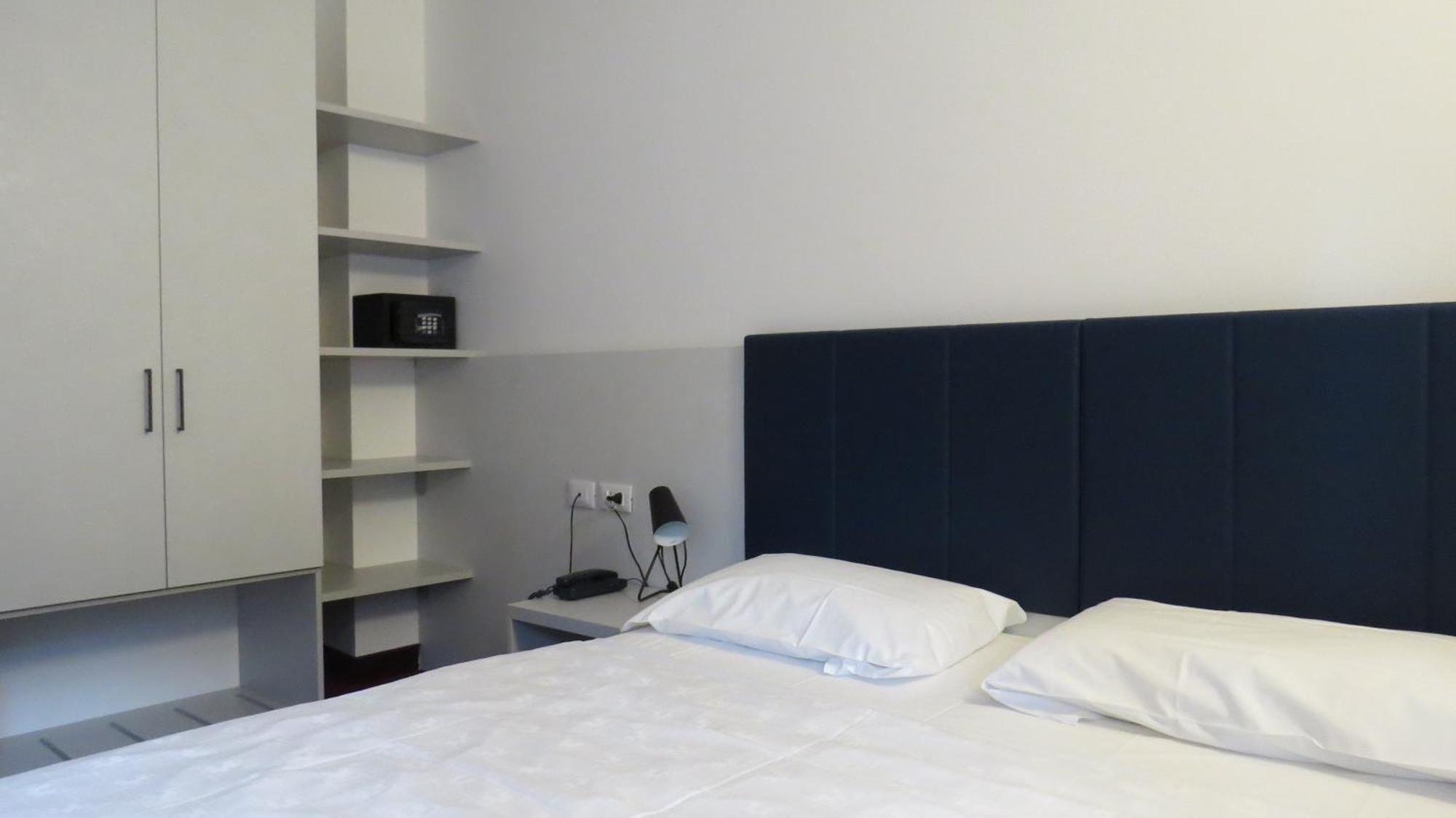 Hotel Villa Claudia Торболе Номер фото