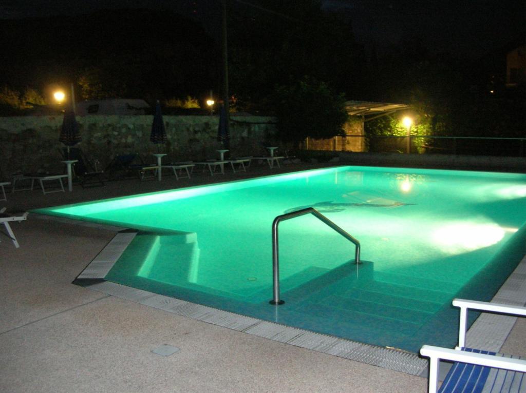 Hotel Villa Claudia Торболе Экстерьер фото