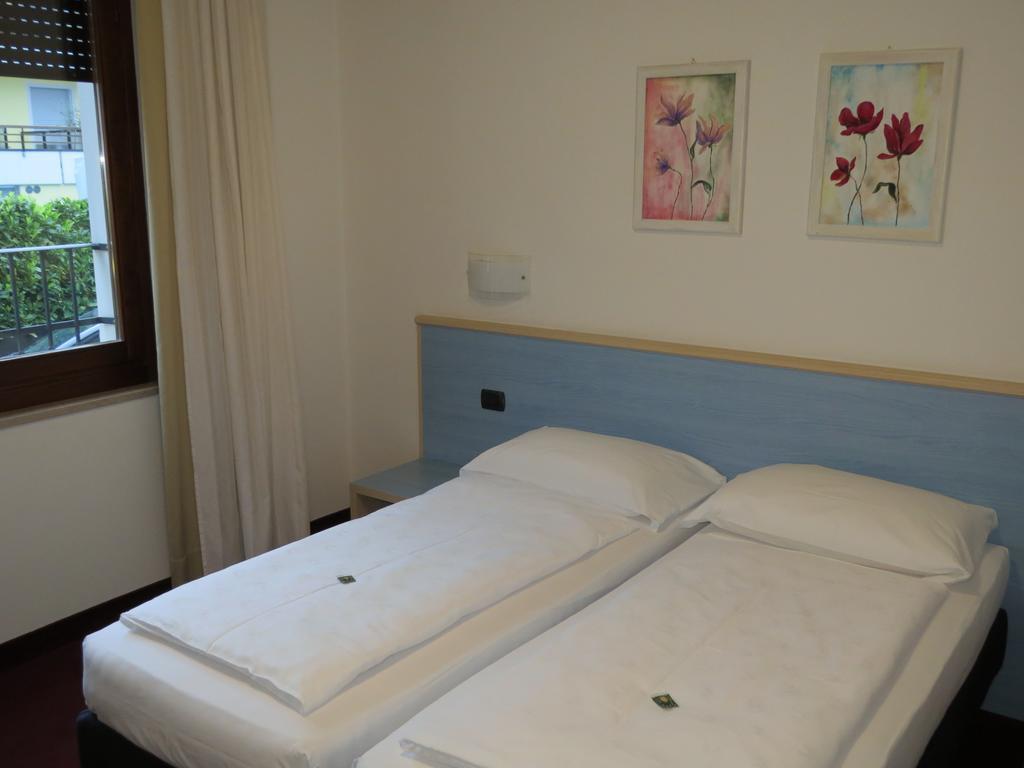 Hotel Villa Claudia Торболе Экстерьер фото