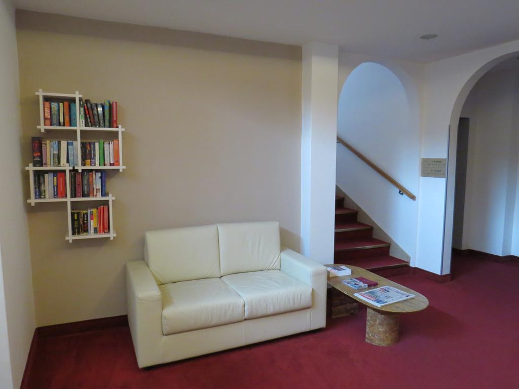 Hotel Villa Claudia Торболе Экстерьер фото